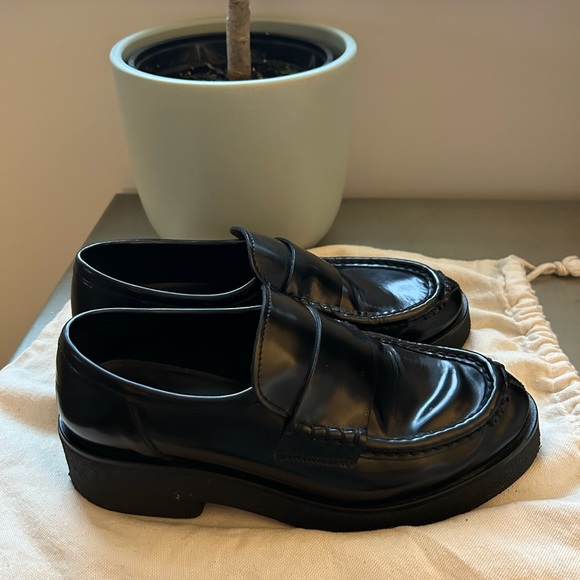 KOIO Bari Loafer in black, size 37 - Picture 7 of 12